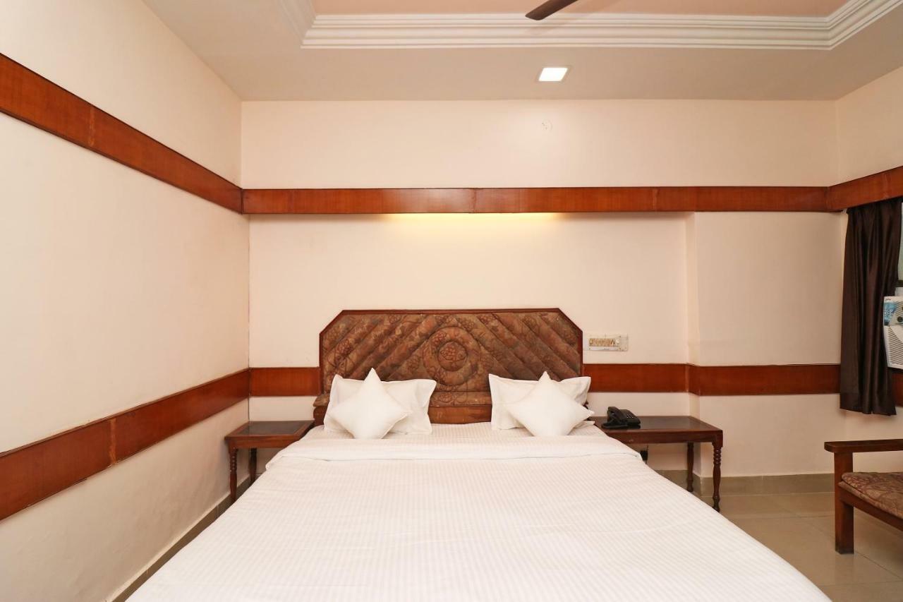 Spot On 37002 Hotel Natraj Bilāspur Oda fotoğraf